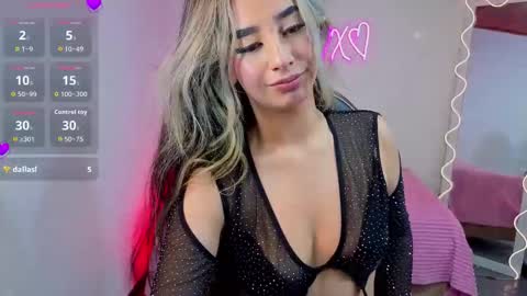 Malory  online show from November 5, 7:30 pm