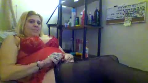 mindy22 online show from November 5, 6:18 am