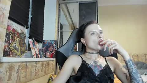 Mandy online show from July 30, 9:04 pm