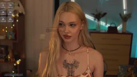 Amelie online show from March 14, 10:55 pm