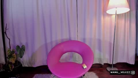 manu  velezz   Help me to get to 100 thumbs ups Tip 25tks  Rate me  online show from February 14, 9:22 am