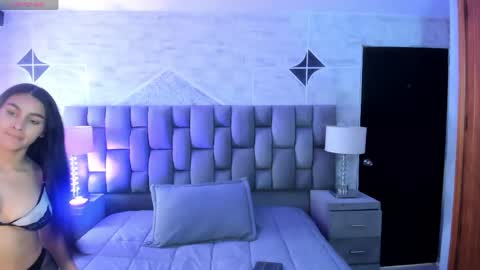 Manuela online show from March 8, 8:46 pm