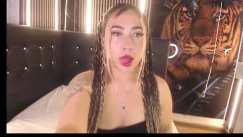 Manuela  online show from November 5, 5:56 am