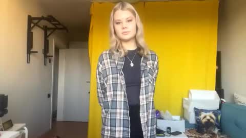 Lara online show from November 19, 10:48 am