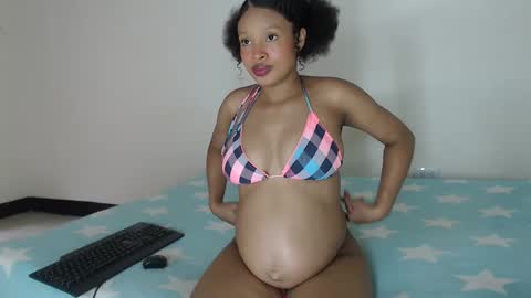 Snapshot of mar_aimy chatting on March 6, 8:37 pm Mar   online show from March 6, 8:37 pm