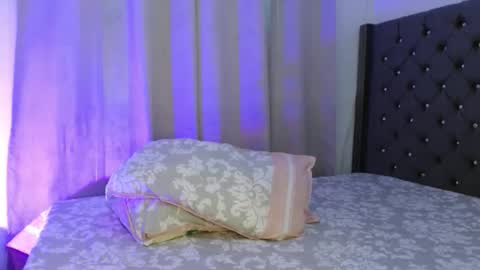 mara4sweet online show from March 17, 11:31 pm