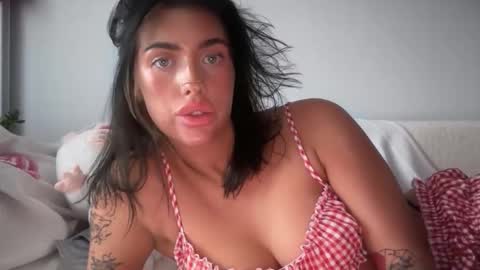 Marakuia online show from November 9, 10:33 am