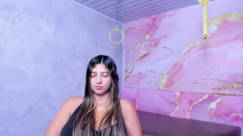 Maraluna online show from April 27, 1:52 pm