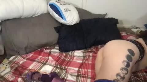 Snapshot of marblesunflower chatting on October 2, 6:40 am Kat online show from October 2, 6:40 am