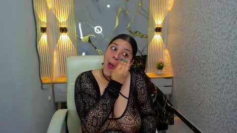 Snapshot of marcela_silva chatting on October 14, 12:41 pm marcela_silva online show from October 14, 12:41 pm