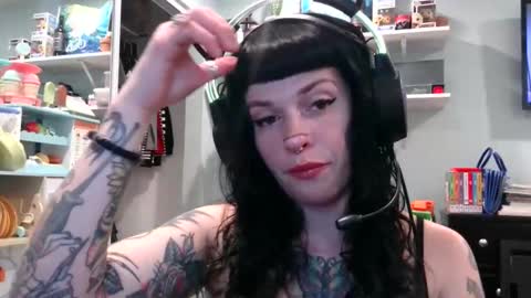 Snapshot of marcelinealtaria chatting on February 4, 3:54 am MarcelineAltaria online show from February 4, 3:54 am