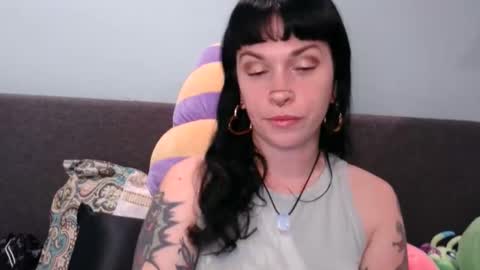 MarcelineAltaria online show from November 12, 3:43 pm