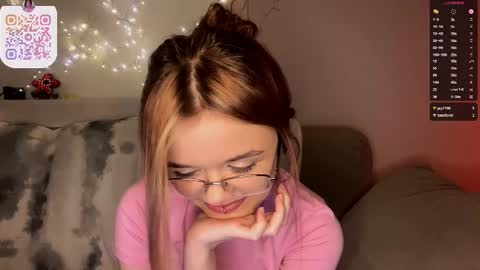 Lina online show from March 3, 10:05 pm