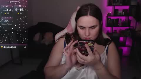 mari moore online show from December 3, 7:11 am