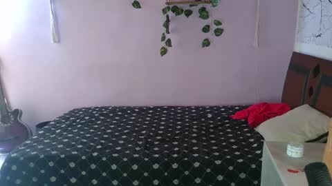 mariaajuana_ online show from March 4, 3:29 pm