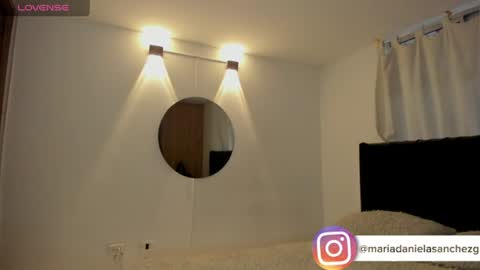 mariadanielasanchez online show from June 18, 10:25 pm