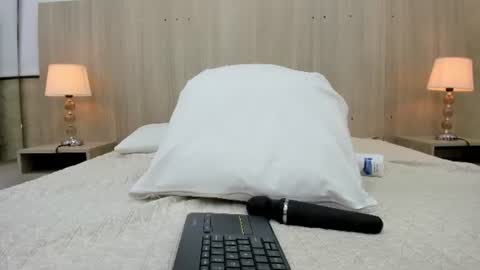 Mariana Allen online show from July 14, 2:05 am