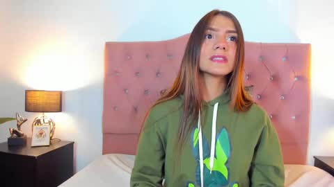 Snapshot of mariana_pervert chatting on January 8, 2:25 am Mariana. online show from January 8, 2:25 am