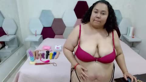 mariana online show from June 10, 5:00 pm