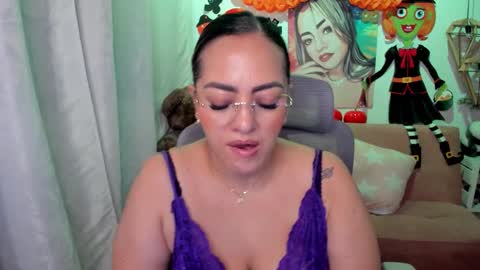 Mariana Lopez online show from October 31, 3:19 am