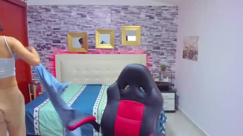 Mariana online show from December 11, 8:39 pm