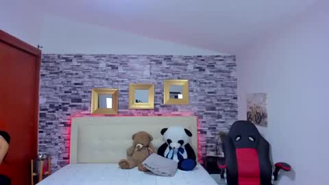 Mariana online show from February 25, 7:16 pm