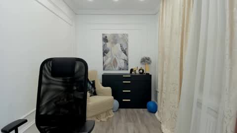 mariarobinsone online show from June 4, 7:51 pm