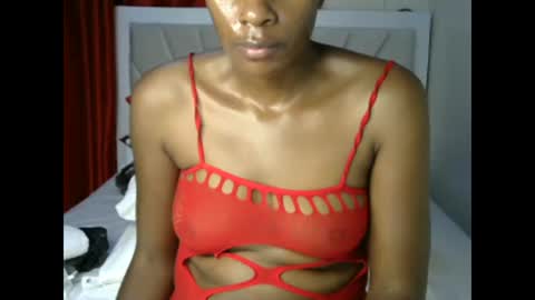 Pauline online show from March 2, 9:30 pm