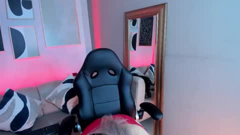 marie_bass online show from February 14, 1:24 pm