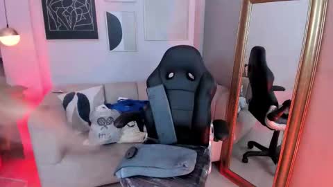 marie_bass online show from February 20, 1:12 pm