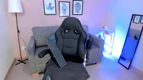 marie_bass online show from May 31, 2:34 pm