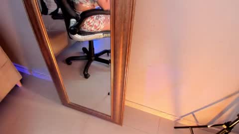 marie_bass online show from May 17, 2:05 pm