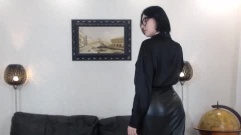 Marie Fitch online show from November 14, 5:18 am