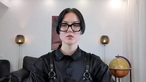 Marie Fitch online show from May 4, 12:47 am