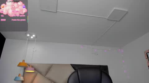 Mariee online show from March 19, 12:04 am