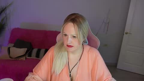 mariemlui online show from October 7, 5:28 pm