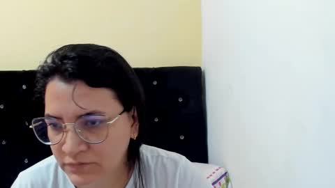 Snapshot of marilyn_garcia chatting on January 5, 3:45 pm MARILYN SEXY online show from January 5, 3:45 pm