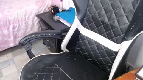 Marilyn  online show from January 18, 4:48 am