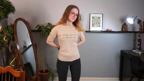 Kate online show from May 9, 4:03 am