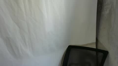 Snapshot of marryme_babe69 chatting on October 18, 1:30 am Rose online show from October 18, 1:30 am