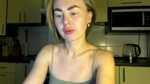Marta online show from July 1, 7:46 pm