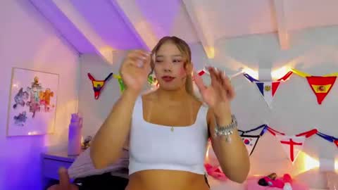 martina mIIler online show from June 28, 1:07 pm