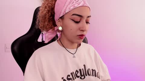 Mary Jane  online show from January 18, 2:55 pm