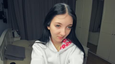 Mary online show from January 9, 9:35 am