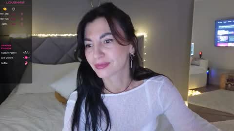 Snapshot of mary_love16 chatting on October 14, 7:11 am Maria online show from October 14, 7:11 am