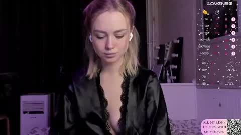 Mary online show from June 27, 11:55 pm