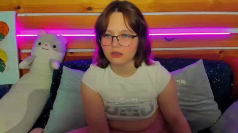 marybryantt online show from February 22, 1:39 am