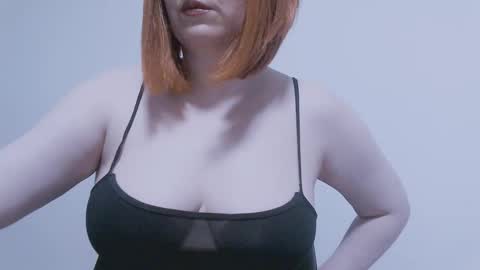 marycrazy2025 online show from May 6, 3:38 pm