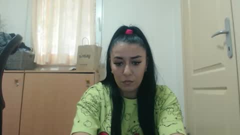 Snapshot of maryem199115 chatting on October 19, 3:03 pm maryem online show from October 19, 3:03 pm