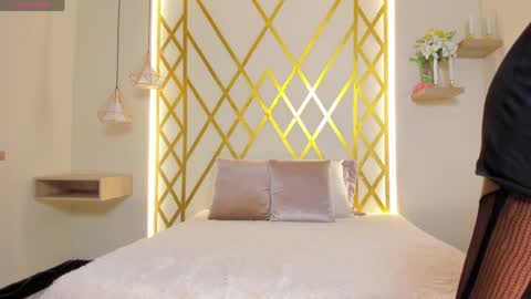   online show from March 12, 1:14 pm